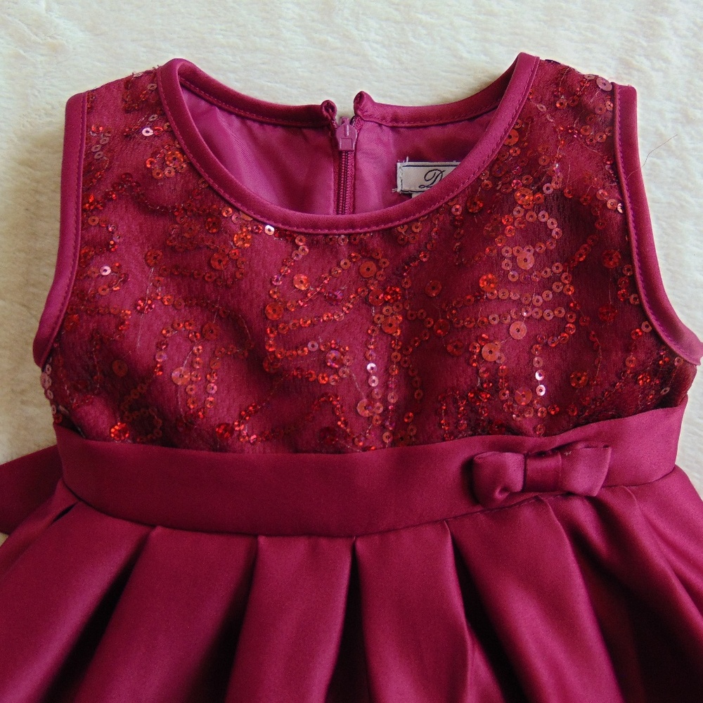 Host Pick Dorissa Fancy Sequin Silky - Picture 2 of 5